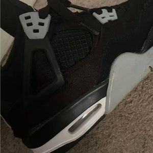 Jordan 4 retro black SE GE ‘black cats